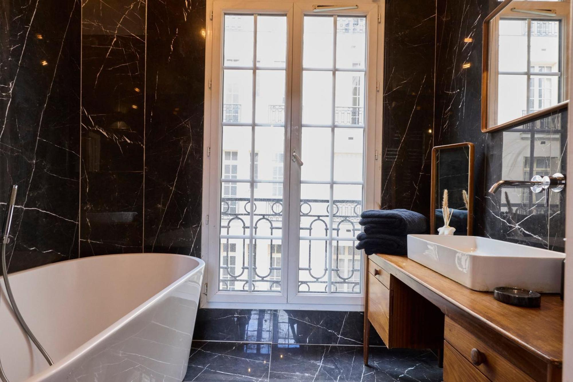 Un Cosy Au Coeur De 17 Batignolles , Monceau Appartement Parijs